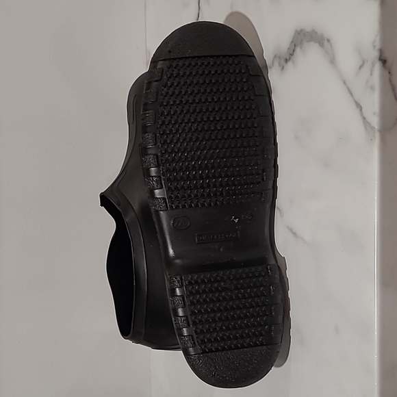 Dunlop protective footwear for men - Picture 3 of 5